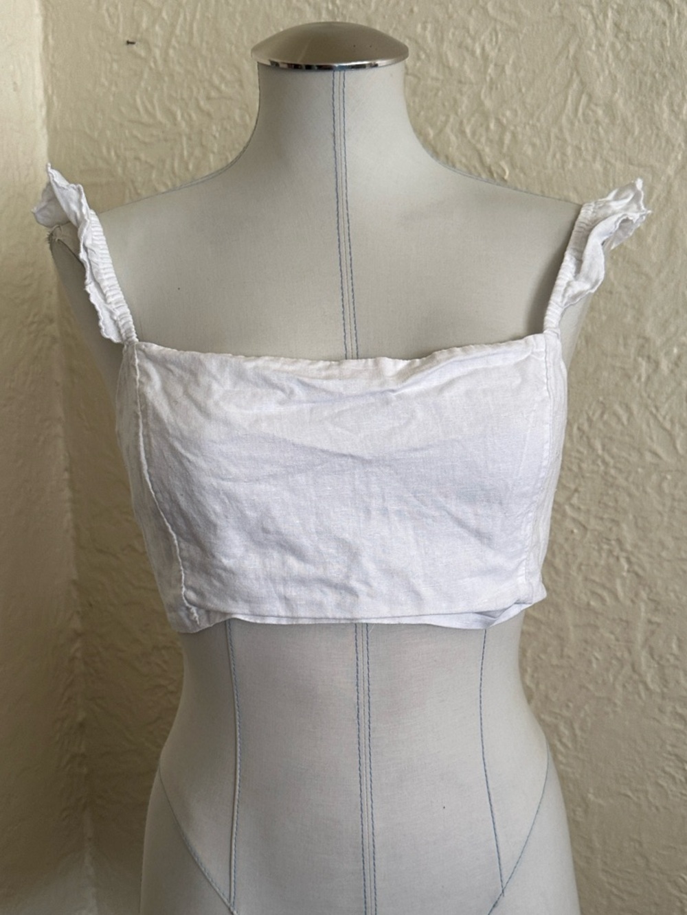 Aritzia Sunday Best White Ruffle Straps Crop Top